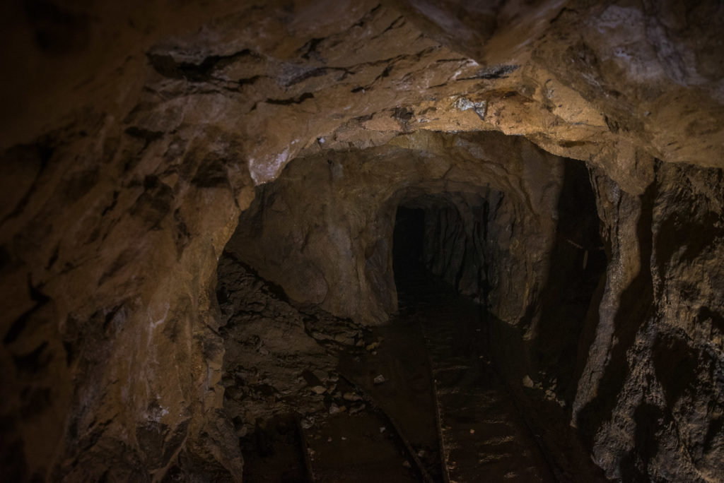 Stollen im Bergwerk