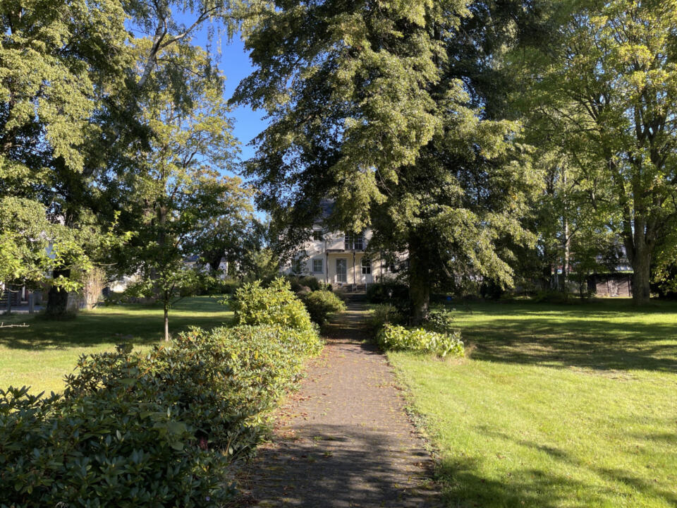 Pfarrhaus neben der Katholischen Marienkirche