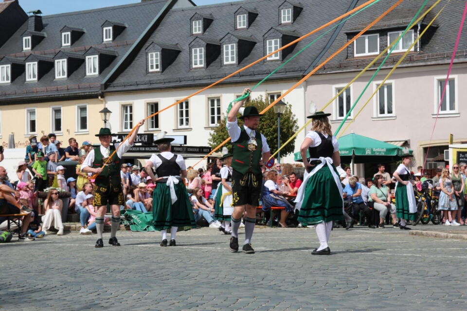 Mai­baum­fest